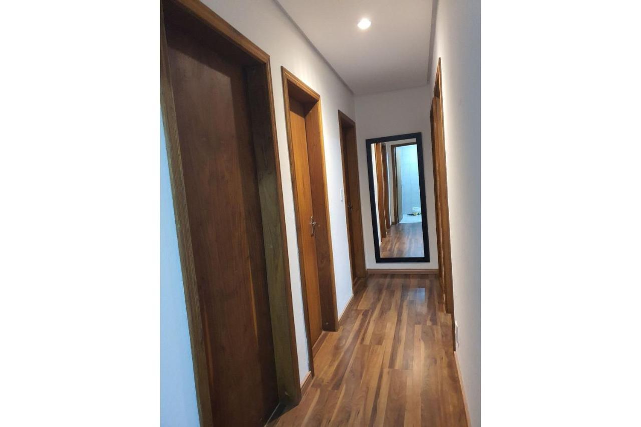 Apartamento Ap. De 4 Quartos Com Ar A 150m Da Rua Coberta
