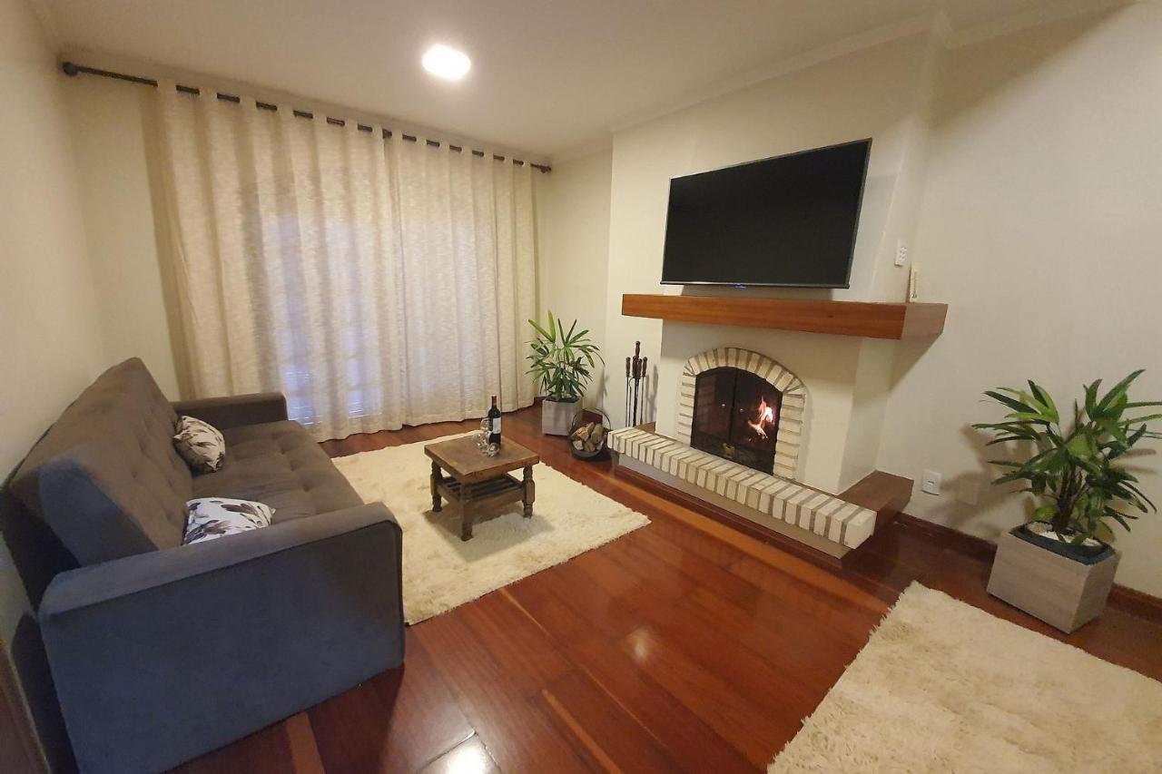 Ap. De 4 Quartos Com Ar A 150m Da Rua Coberta Apartamento