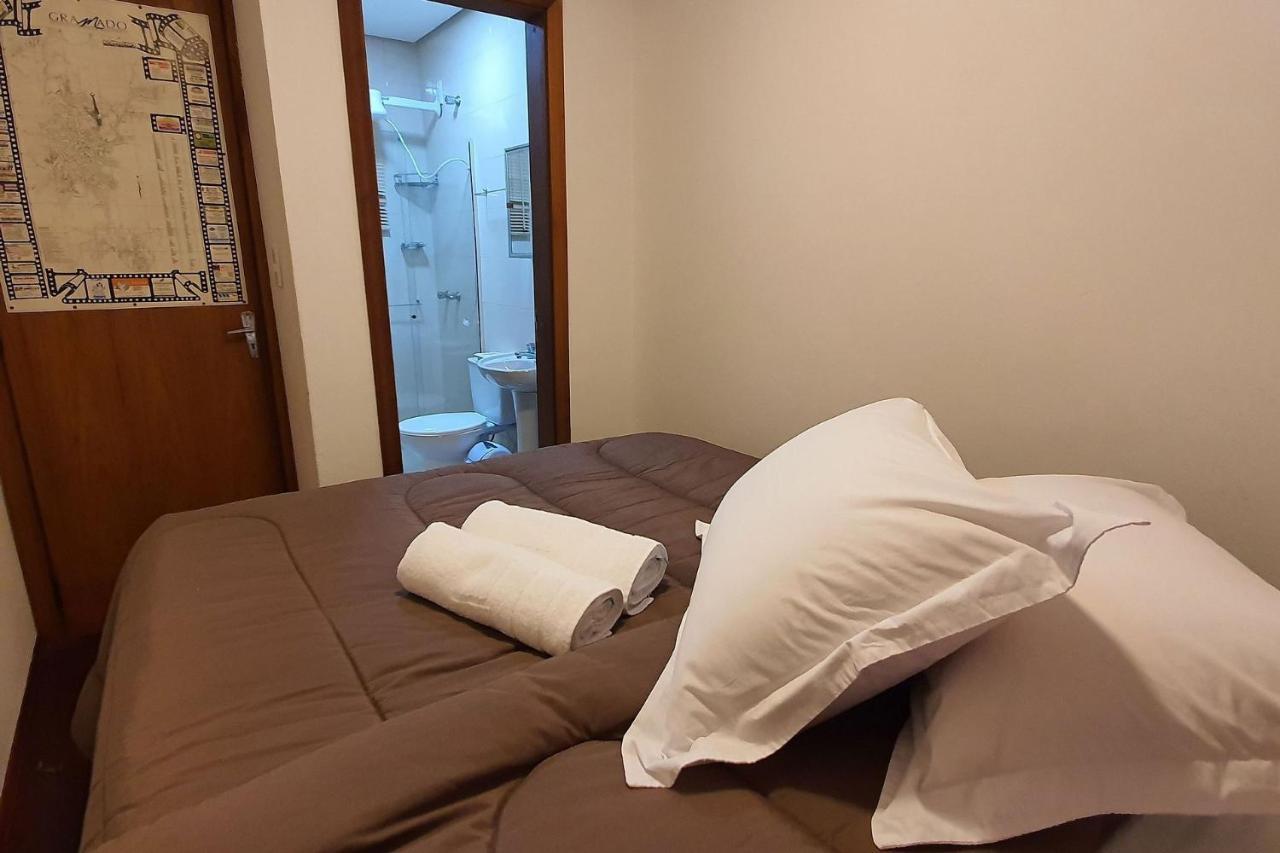 Ap. De 4 Quartos Com Ar A 150m Da Rua Coberta Apartamento