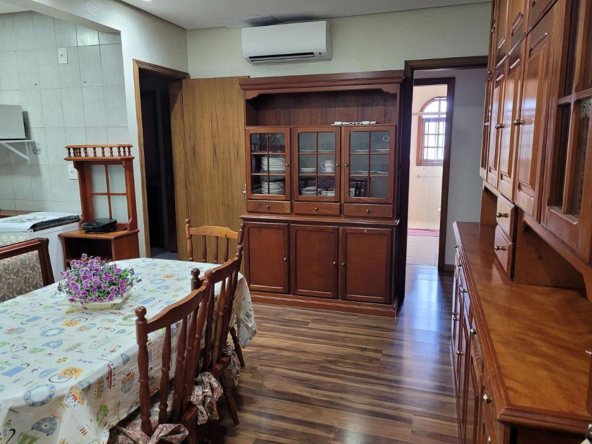 Ap. De 4 Quartos Com Ar A 150m Da Rua Coberta *